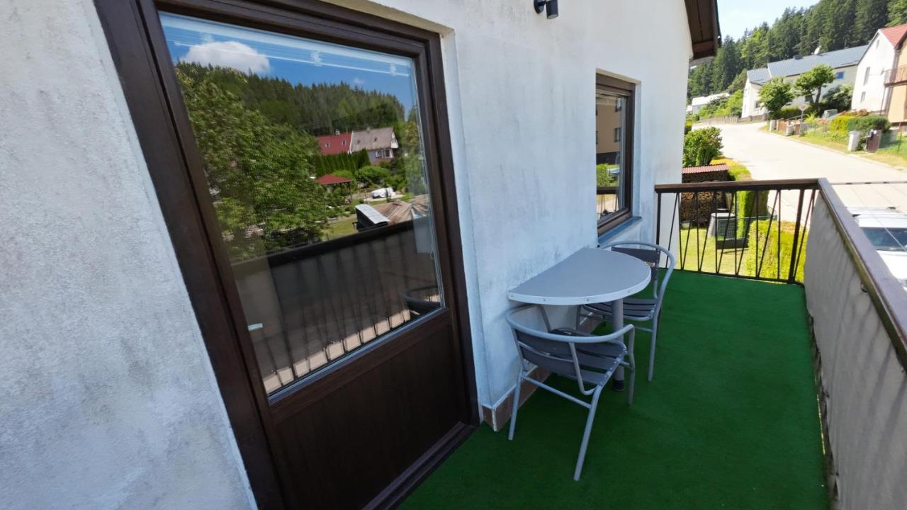 Apartman Andrea Loucovice Luaran gambar